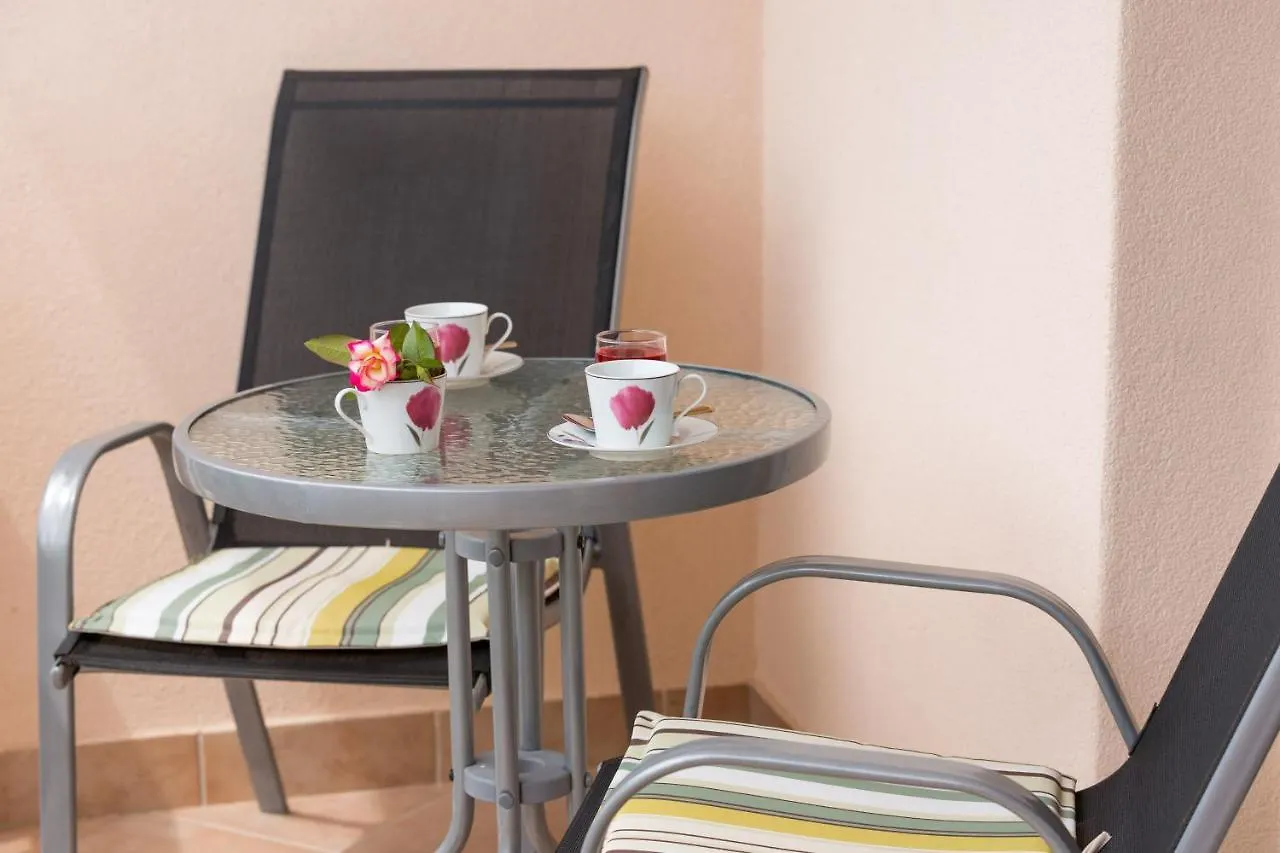 Apartments Saint Martha Plano