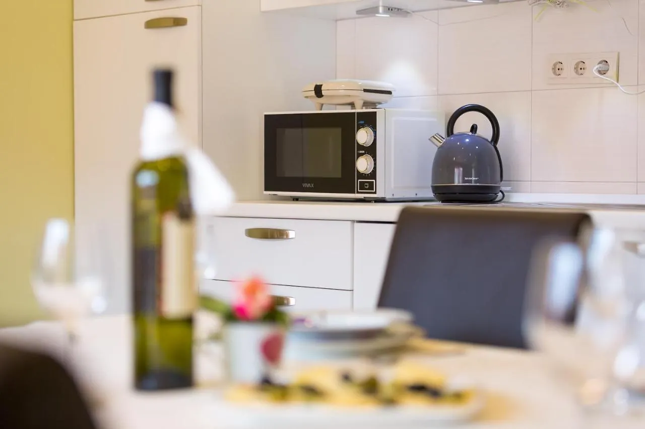 Apartments Saint Martha Plano
