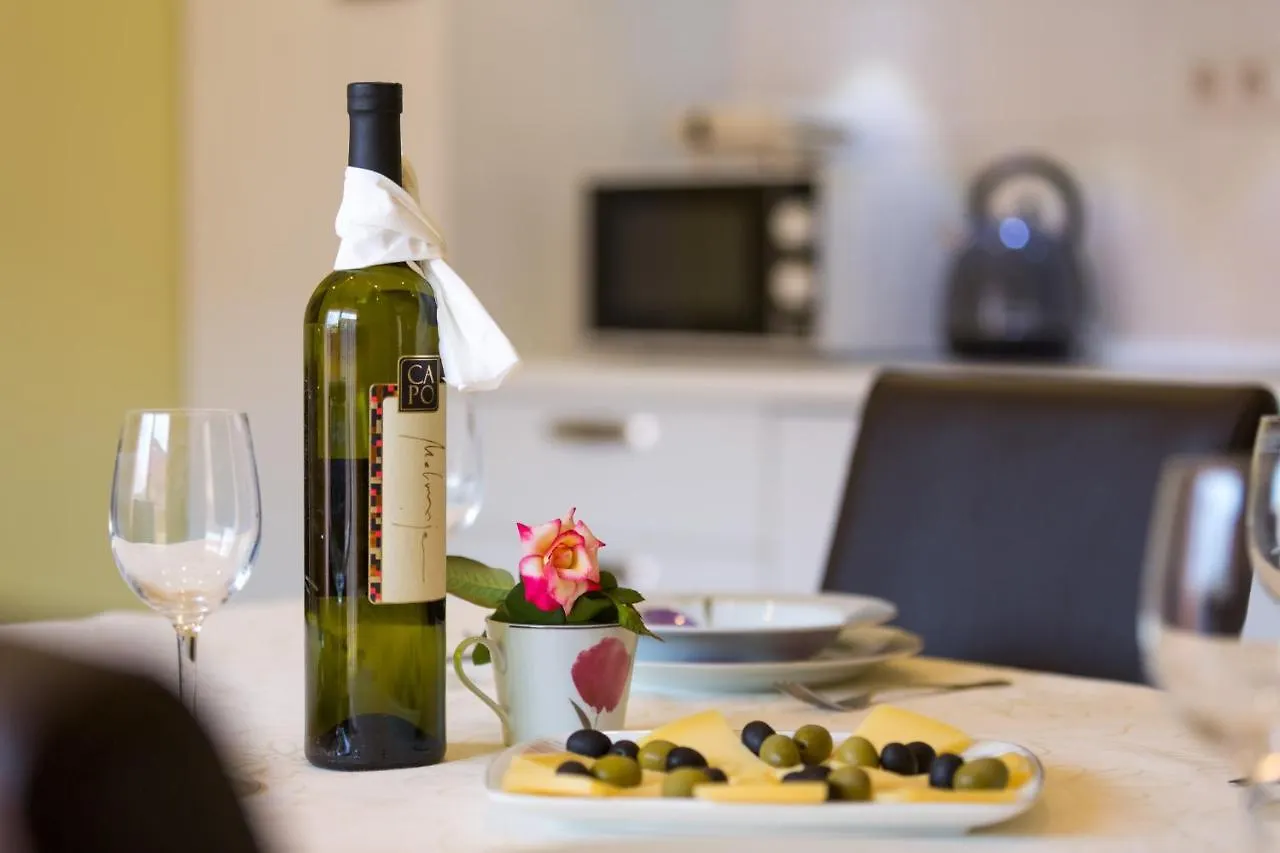 Apartments Saint Martha Plano